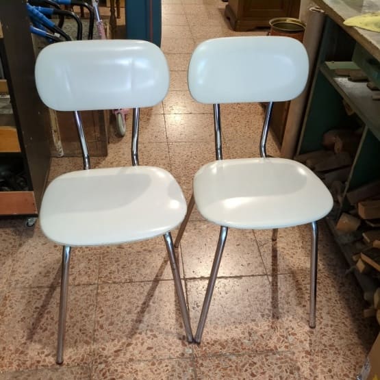 2 cadires